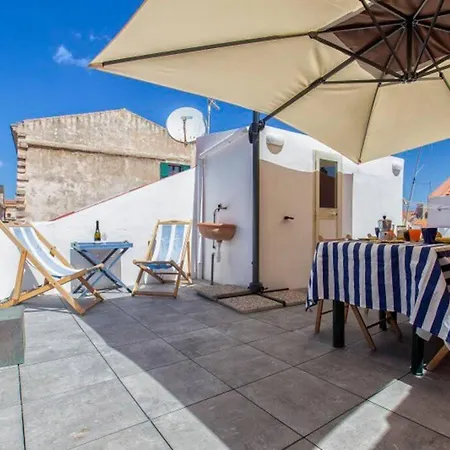Bell Towers Terrace Free Wifi Apartment Alghero